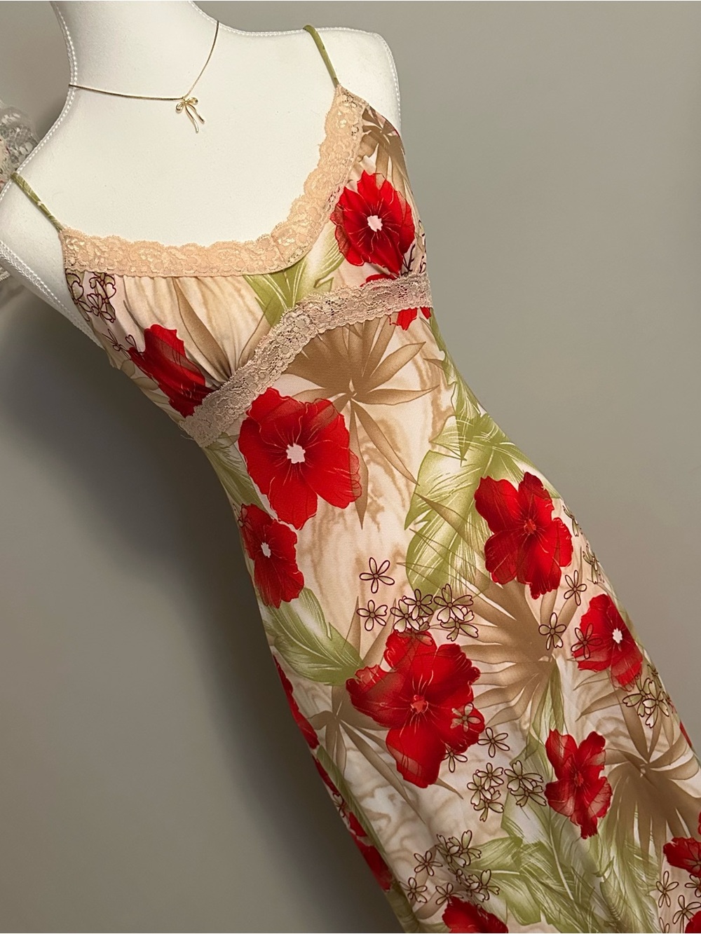 Vintage Sirens Floral Slip Dress with Pink and Green Accents - Picture 11 of 14